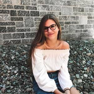 Meet your Posher, Jade